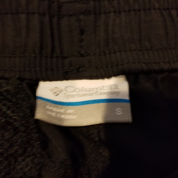 Ladies COLUMBIA Shorts - Picture 3 of 3